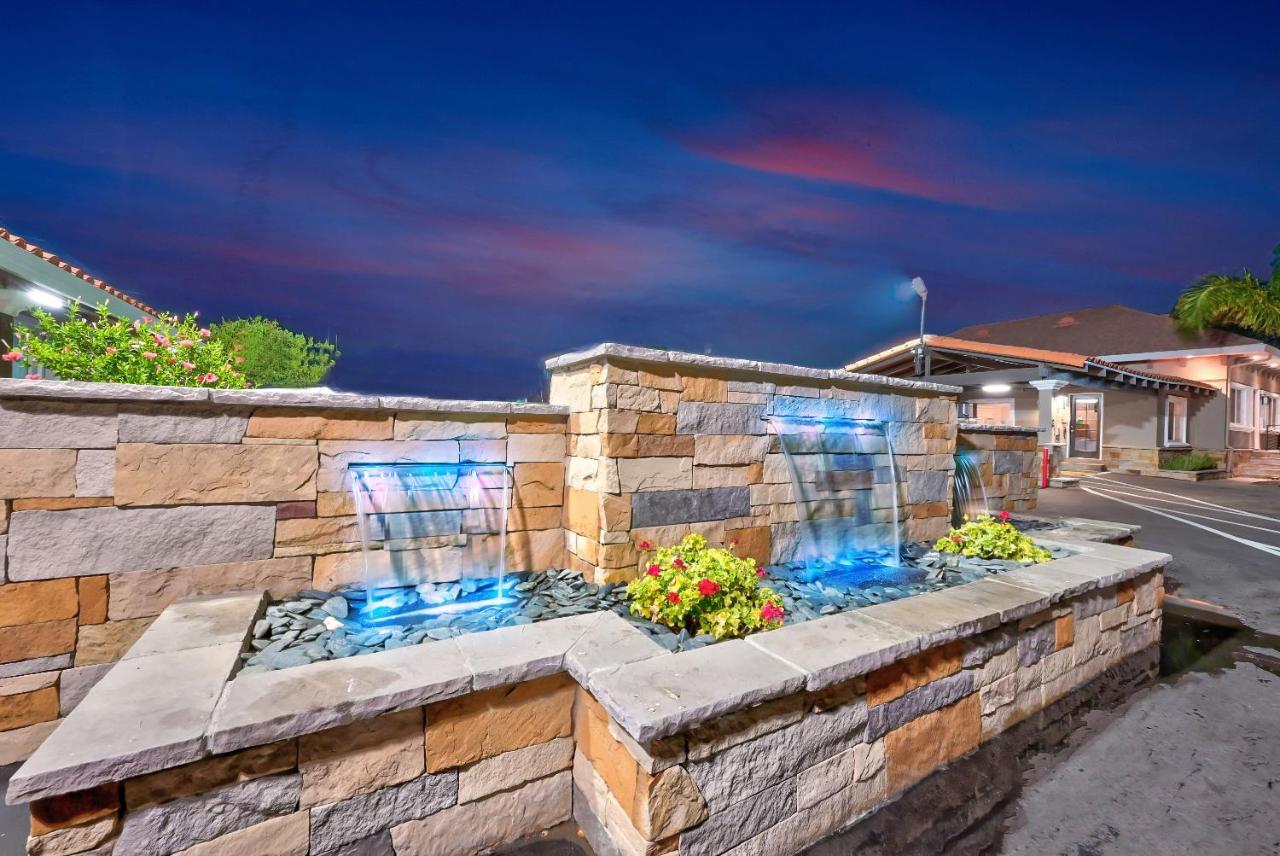 Traveler'S Inn Williams, Ca Modern Renovated Hotel Exterior foto