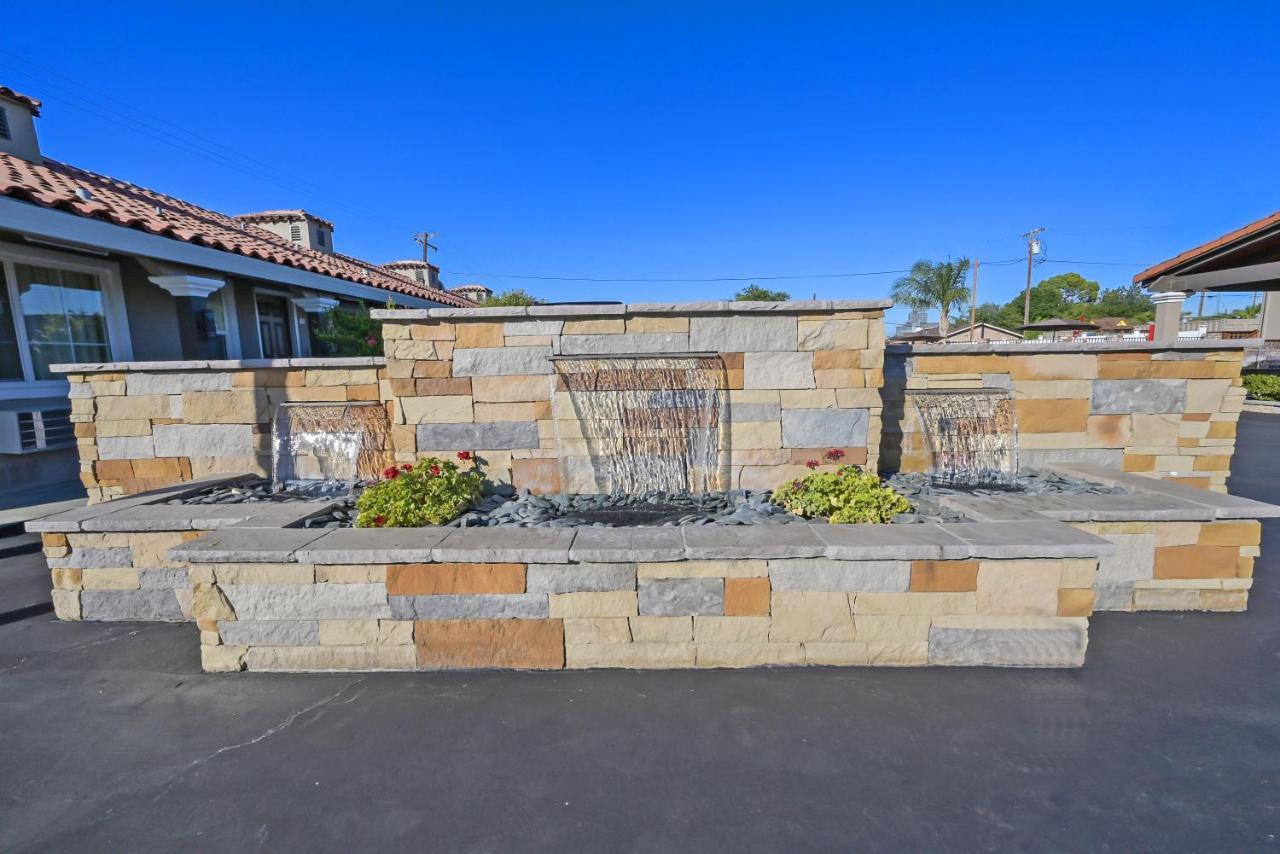 Traveler'S Inn Williams, Ca Modern Renovated Hotel Exterior foto